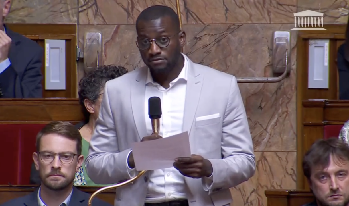 Carlos Martens Bilongo MP, La France Insoumise (LFI). Screenshot.