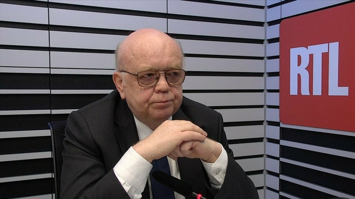 Gaston Reinesch dans les studios de RTL