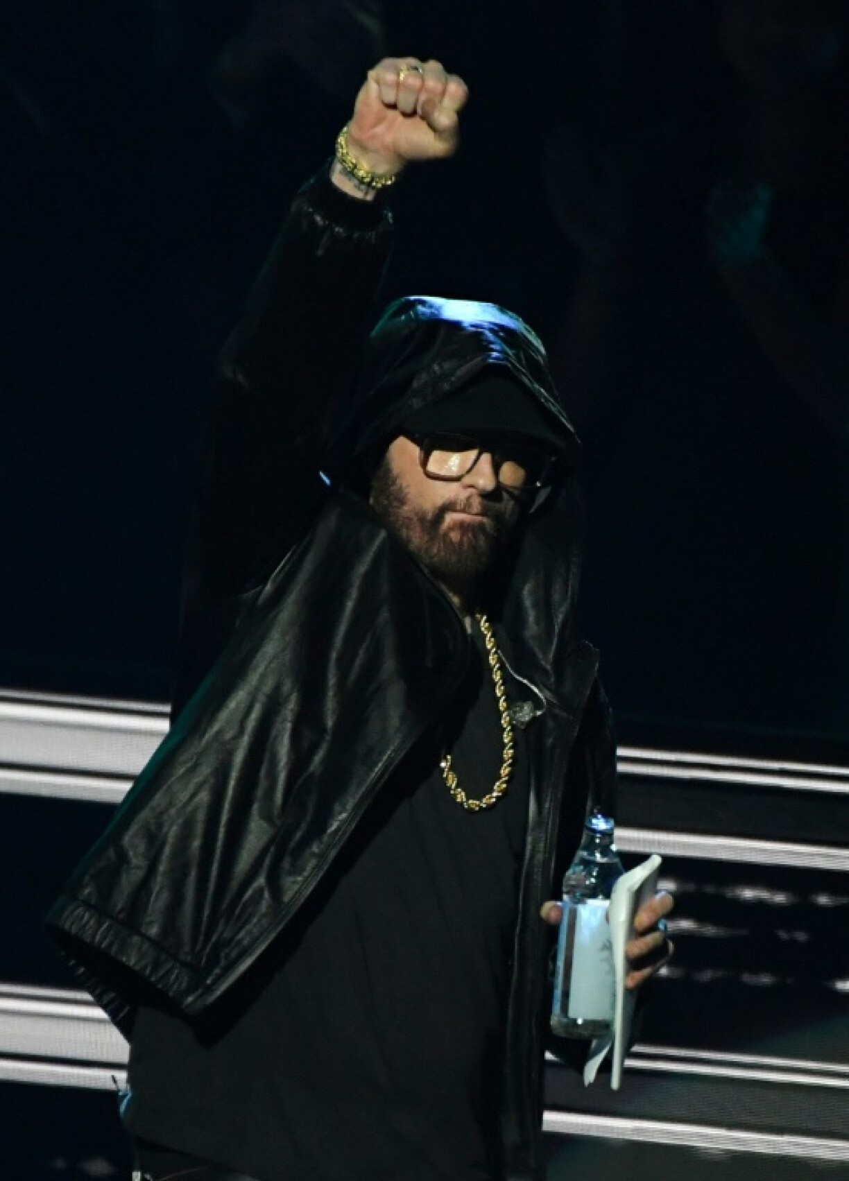 Le rappeur Eminem arrive au gala du Rock and Roll Hall of Fame dans lequel il vient d'entrer, le 5 novembre 2022 à Los Angeles