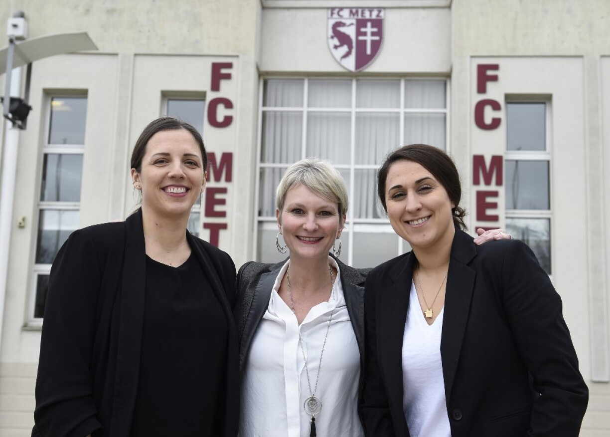 Julie Decker (directrice de la communication) Helene Schrub (directrice générale) et Jessica Silva (directrice technique de la section féminine), du FC Metz.