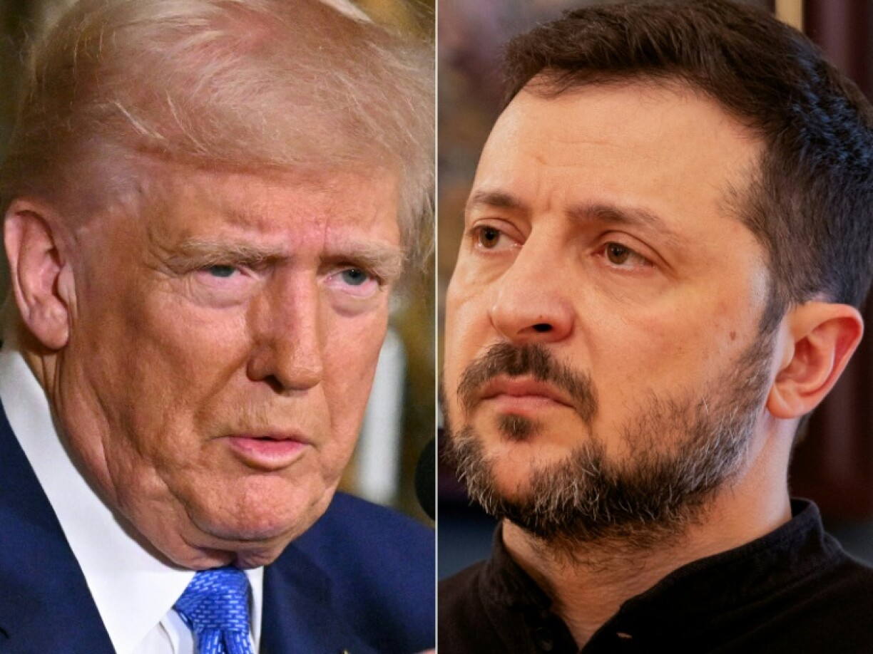US President Donald Trump (L) and Ukraine's President Volodymyr Zelensky (R)