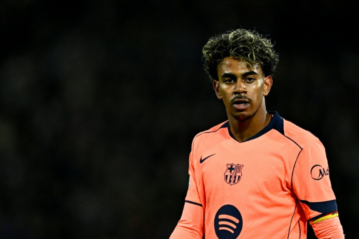 Lamine Yamal in action for Barcelona against PSG in the Champions League on Tuesday