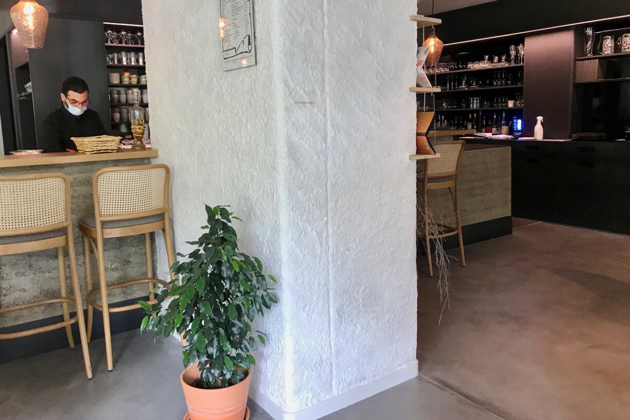 Une marque sur le mur indique le niveau jusqu'où l'eau est montée