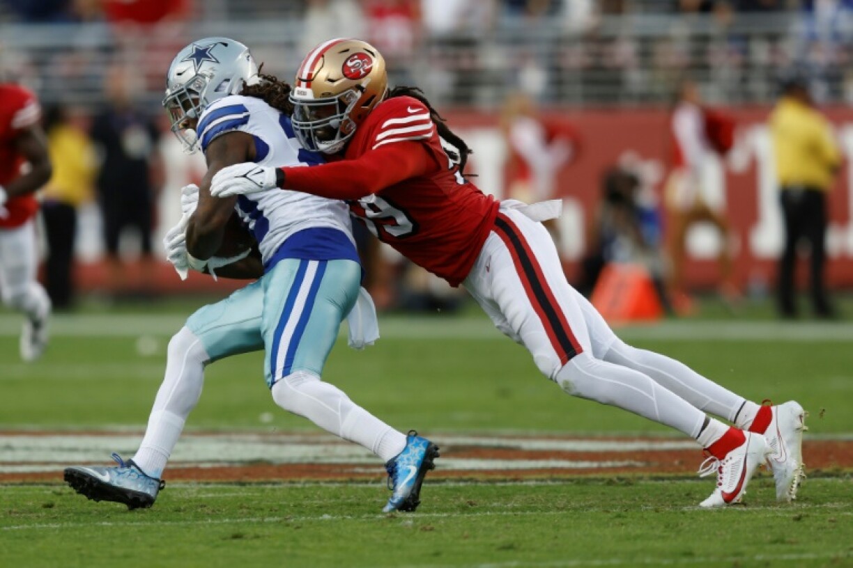 San Francisco's De'Vondre Campbell (right) is unlikely to play for the 49ers again after refusing to take to the field in Thursday's home defeat to the Los Angeles Rams