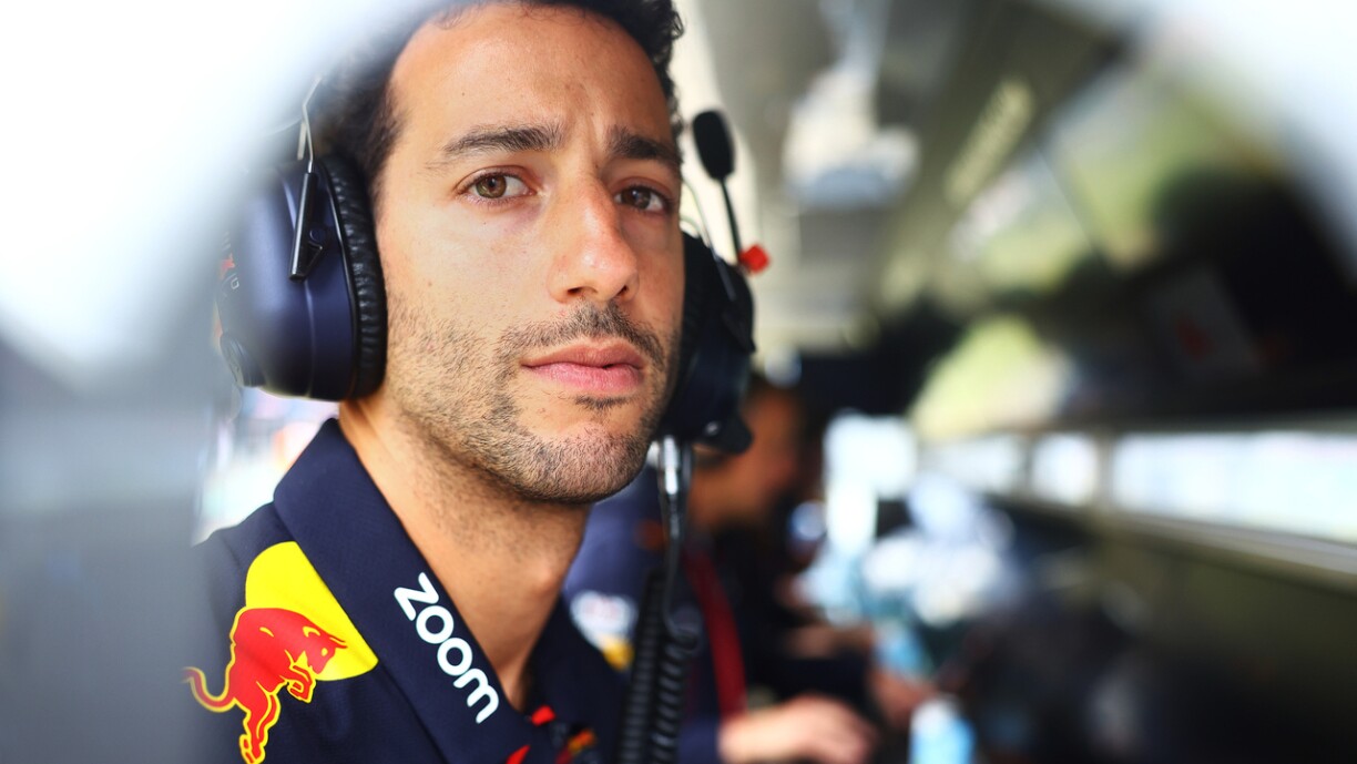 Den Daniel Ricciardo gëtt vu Red Bull un Alpha Tauri “ausgeléint”