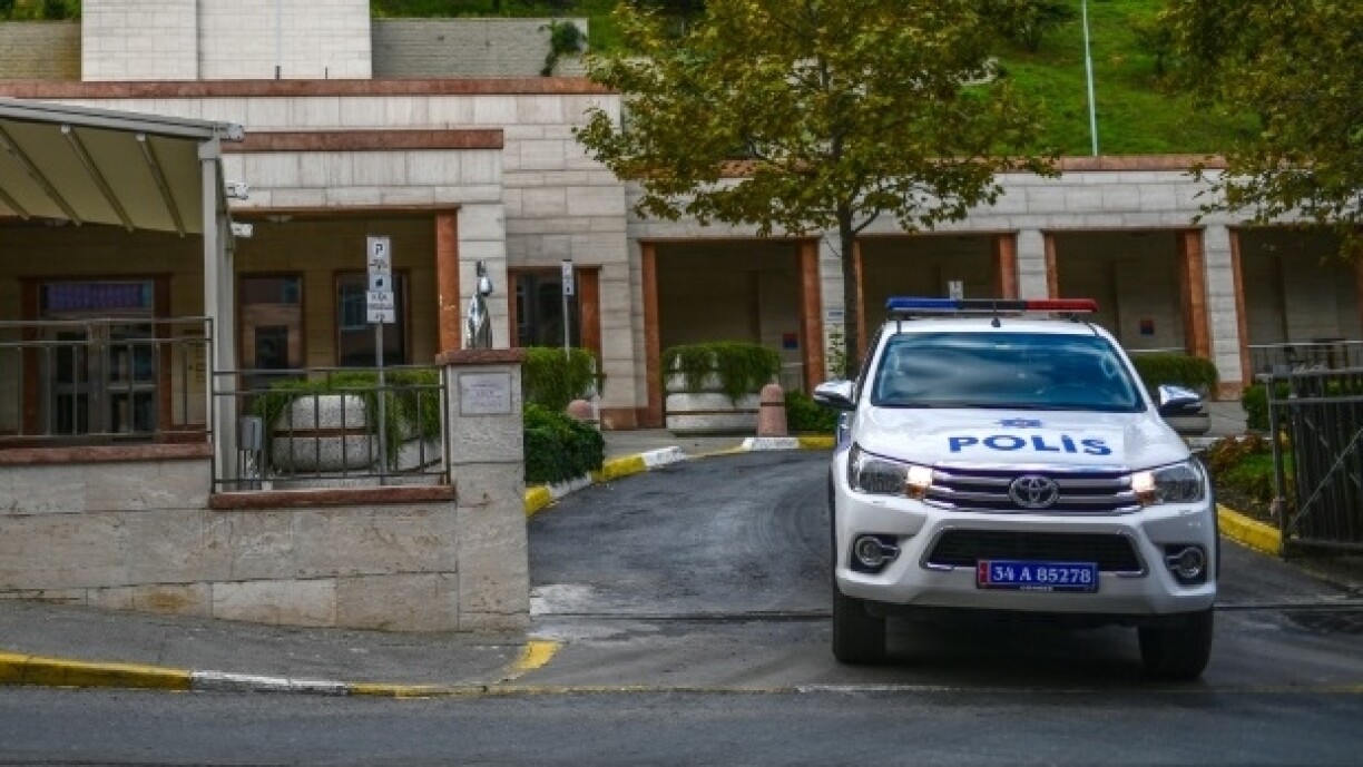 E Gefier vun der tierkescher Police vun Istanbul.