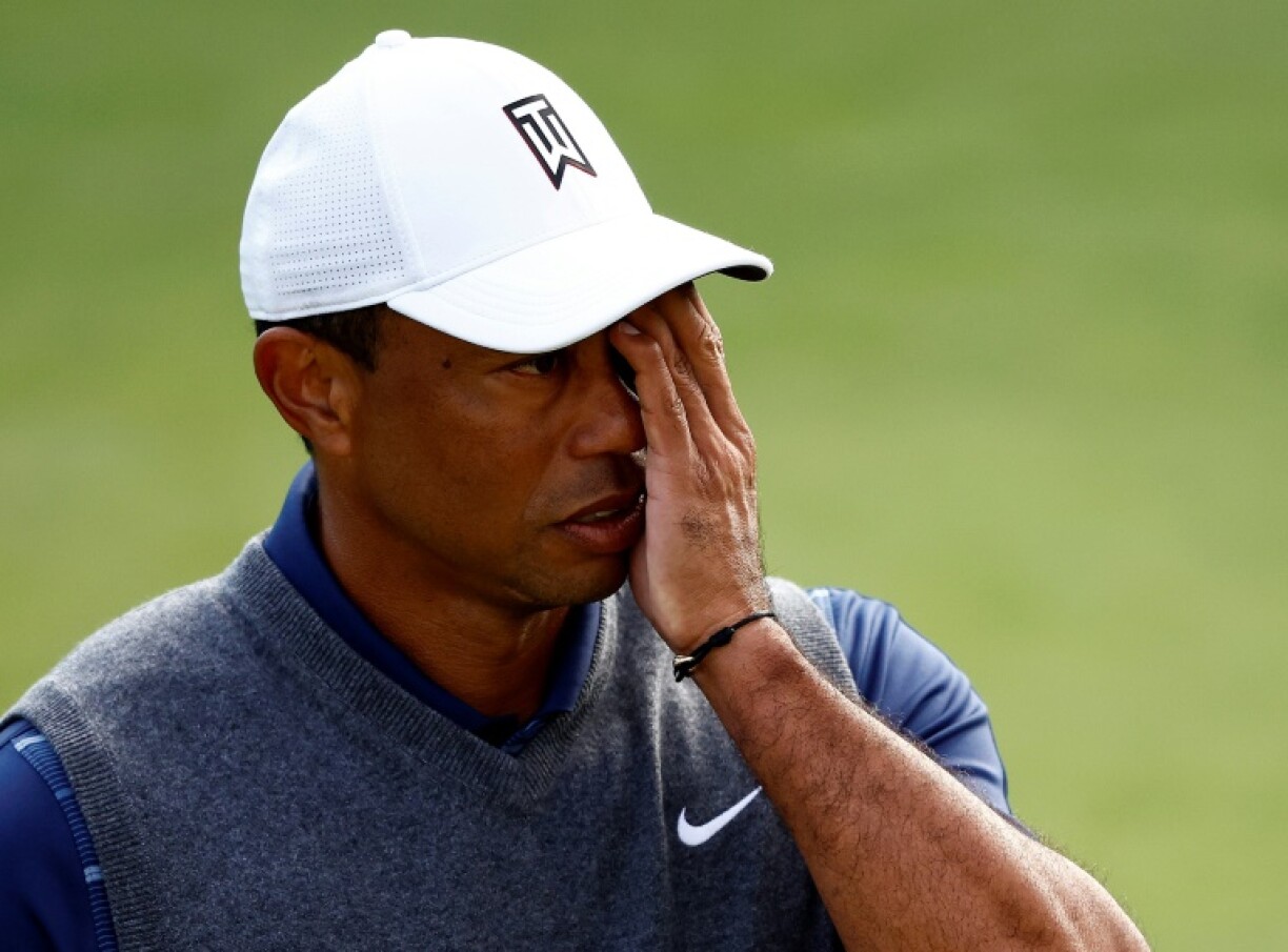 Tiger Woods s'entraîne sur le putting green en prévision du Genesis Invitational, disputé au Riviera Country Club de Pacific Palisades, en Californie, le 14 février 2023