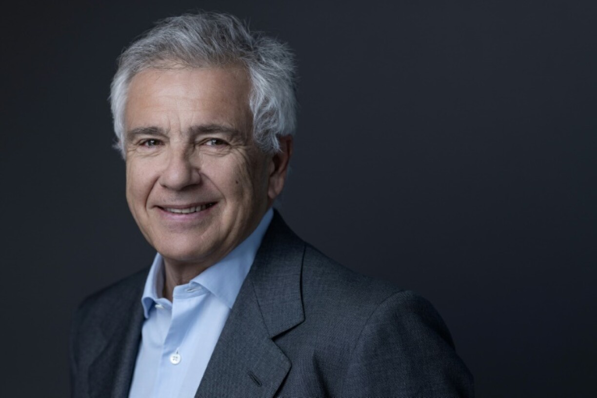 IOC presidential candidate Juan Antonio Samaranch Junior told AFP he has the experience to deal with the problems of an increasingly complex world