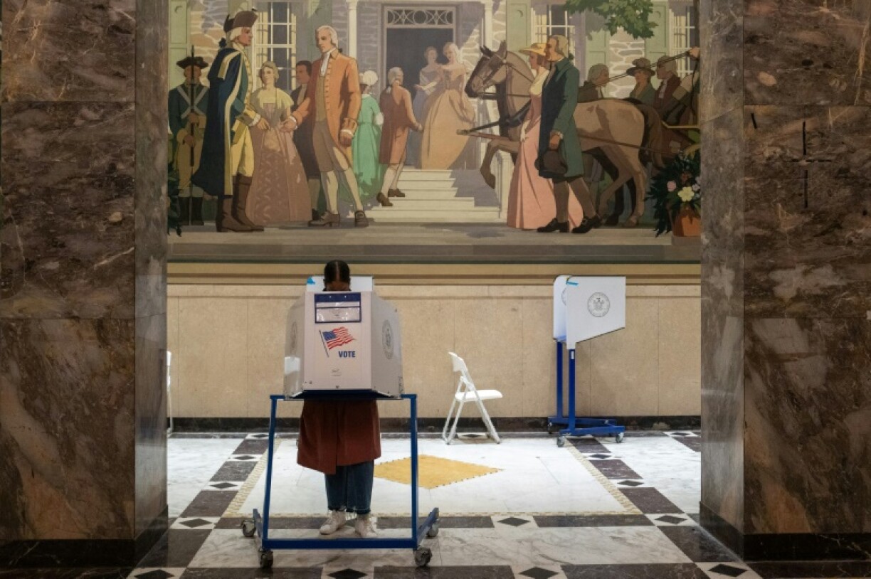 Vote anticipé dans le quartier du Bronx, à New York, le 1er novembre 2024