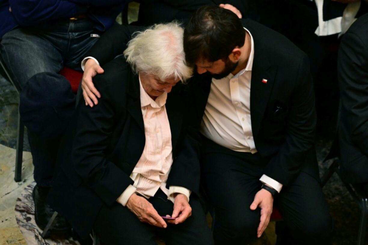 Chile's President Gabriel Boric comforted Mujica's widow Lucia Topolansky, a former vice president of Uruguay