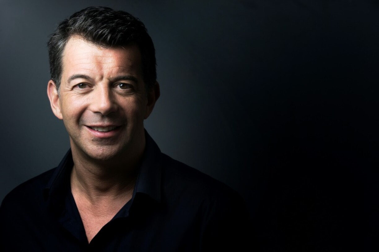 L'animateur vedette de télévision et agent immobilier Stéphane Plaza pose pour l'AFP à Paris le 21 mai 20215