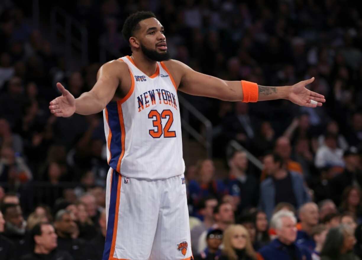Karl-Anthony Towns' 40 points helped the New York Knicks power past the Indiana Pacers on Tuesday