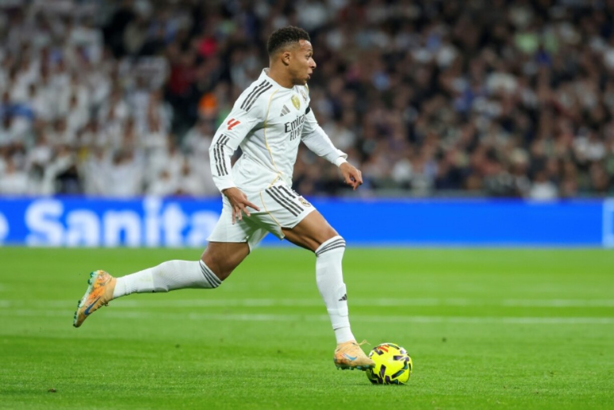 Kylian Mbappé lors de la défaite du Real Madrid contre Celta Vigo (0-2) le 7 décembre 2025 au Santiago Bernabeu. Malgré ce revers, l'attaquant français réalise une belle saison en Ligue des champions avec 9 buts en cinq matches