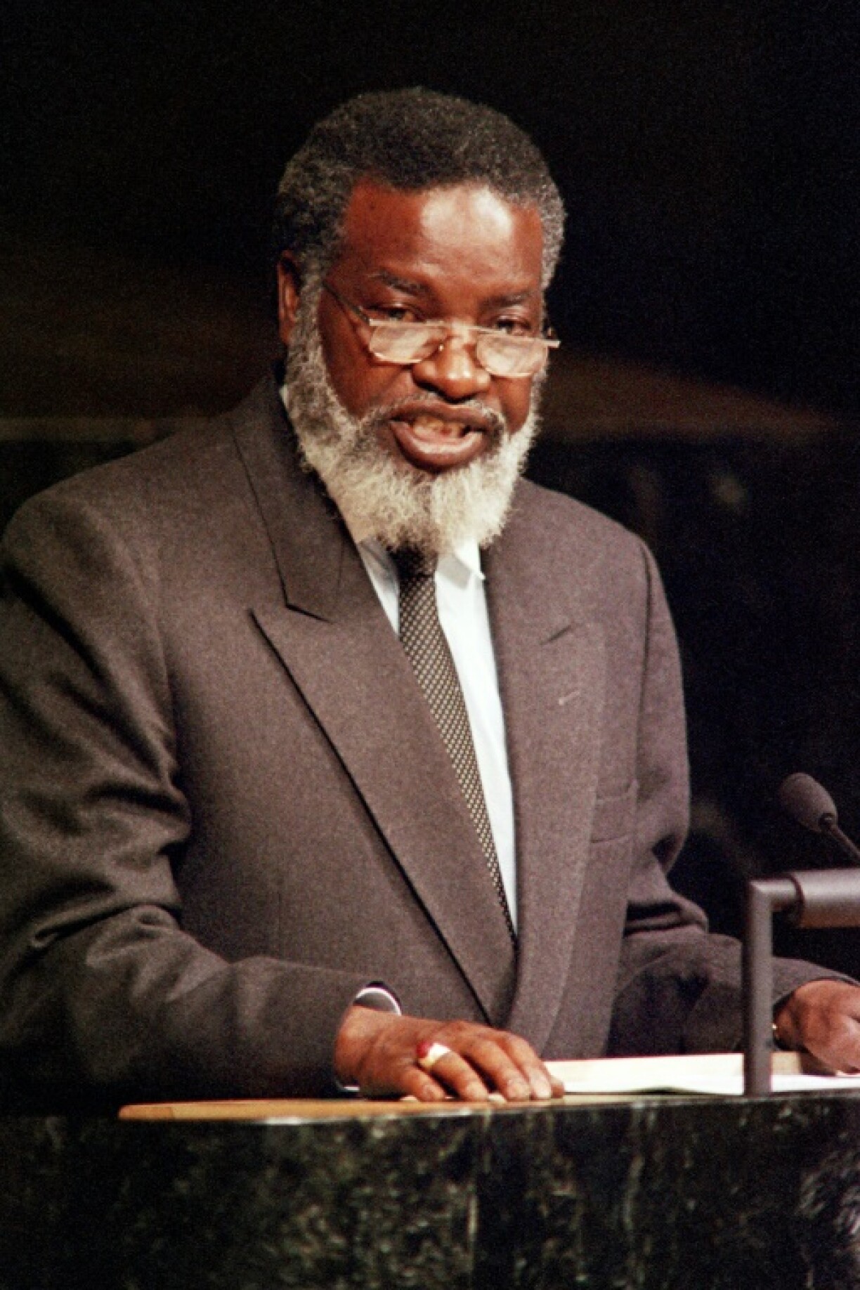 Sam Nujoma adresses the United Nation General Assembly on September 27, 1990