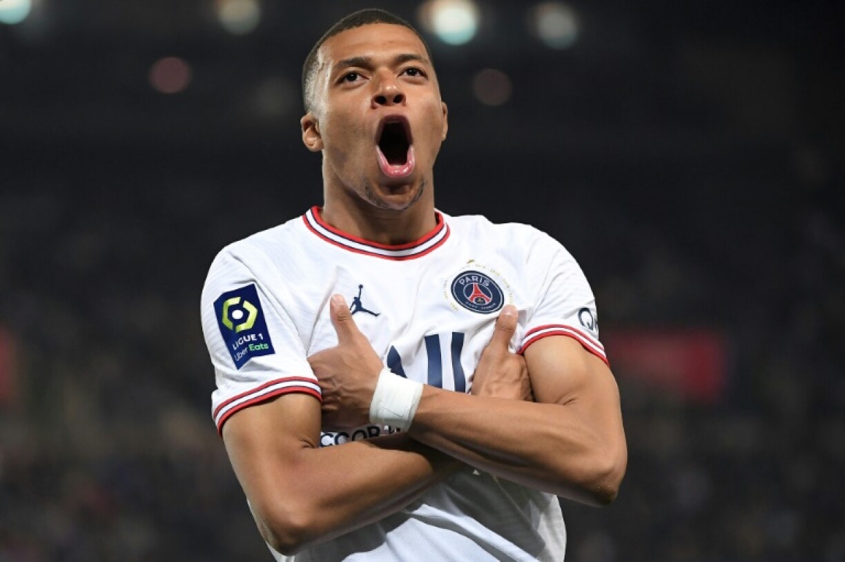 La star du PSG Kylian Mbappé vient de marquer sur le terrain de Strasbourg, le 29 avril 2022