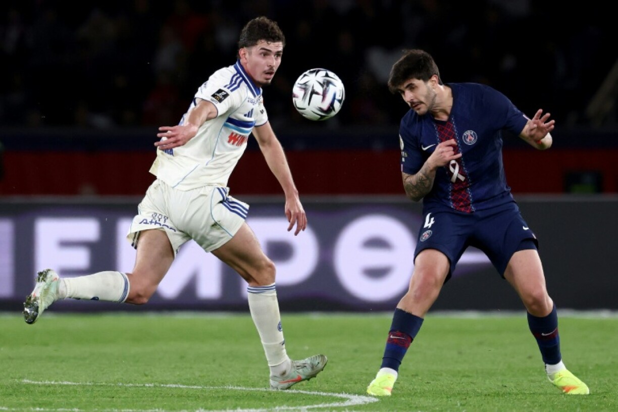 Joaquin Panichelli (L) scored with a towering header to bring Strasbourg level
