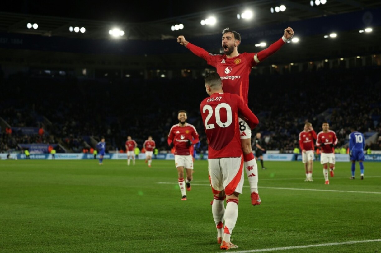 Bruno Fernandes (centre) helped Man Utd to a 3-0 win at Leicester