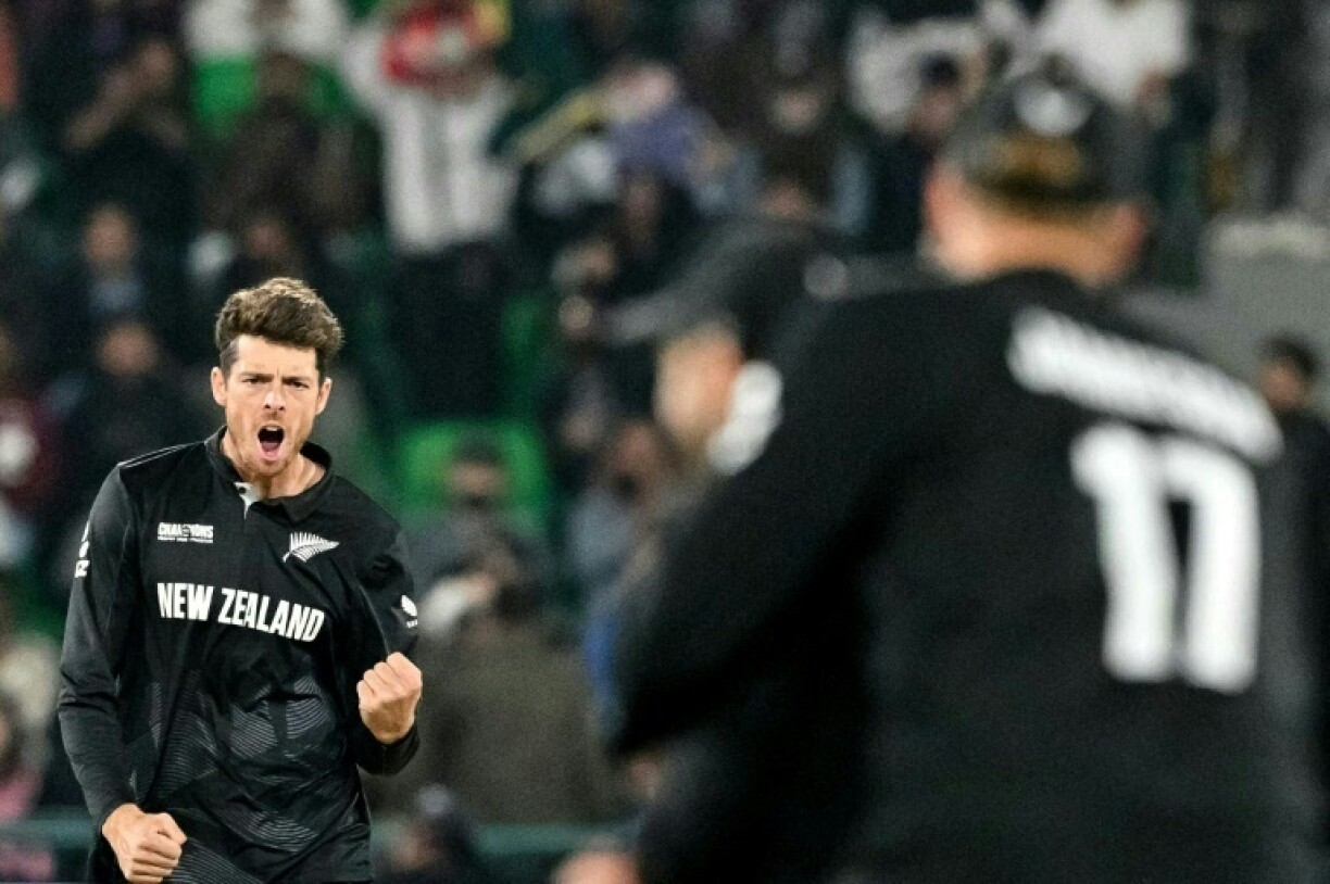 New Zealand's captain Mitchell Santner