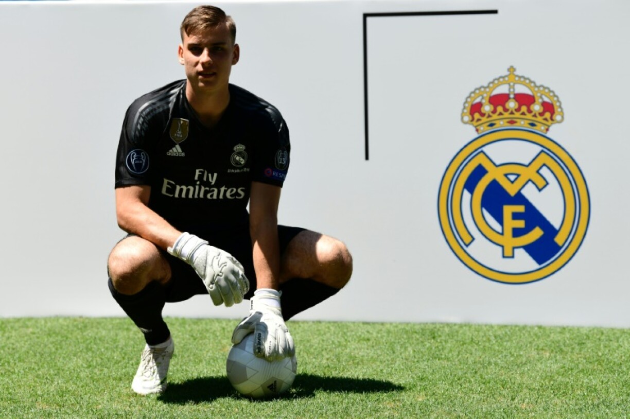 Le gardien de but ukrainien du Real Madrid, Andriy Lunin, lors de sa présentation officielle, le 23 juillet 2018 au Stade Santiago Bernabeu