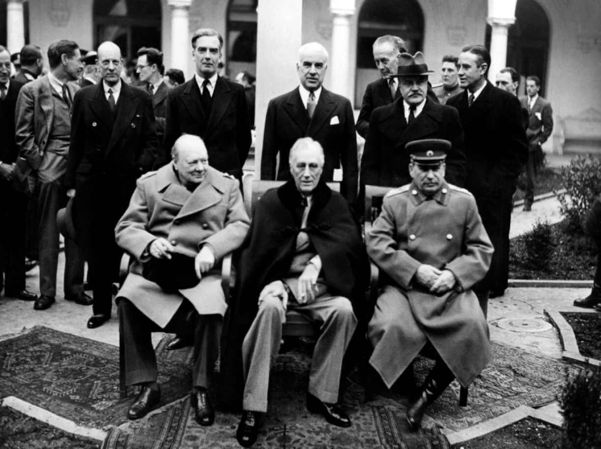 Analysts say talks to end the war in Ukraine 'could resemble a new Yalta'
