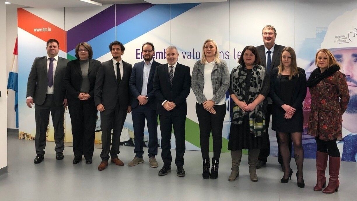 (vu lénks no riets) Georges Dondelinger ; Marie-Christine Jung ; Lionel Lima ; Philippe Léonard ; Dan Kersch, ministre du Travail, de l'Emploi et de l'Économie sociale et solidaire ; Emilie Schaack ; Claire Weber ; Marco Boly ; Isabelle Bintner ; Stéphanie Machado