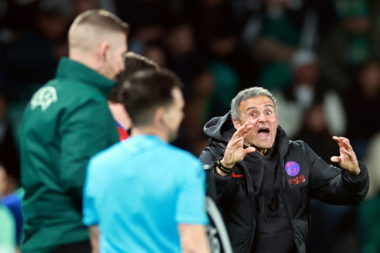 Luis Enrique lors de la défaite du Paris SG face au Sporting (2-1) le 20 janvier 2026 à Lisbonne en Ligue des champions. "On a perdu, parce que le foot c'est un sport de merde, parfois injuste", a pesté l'entraîneur du PSG en conférence de presse d'après-match