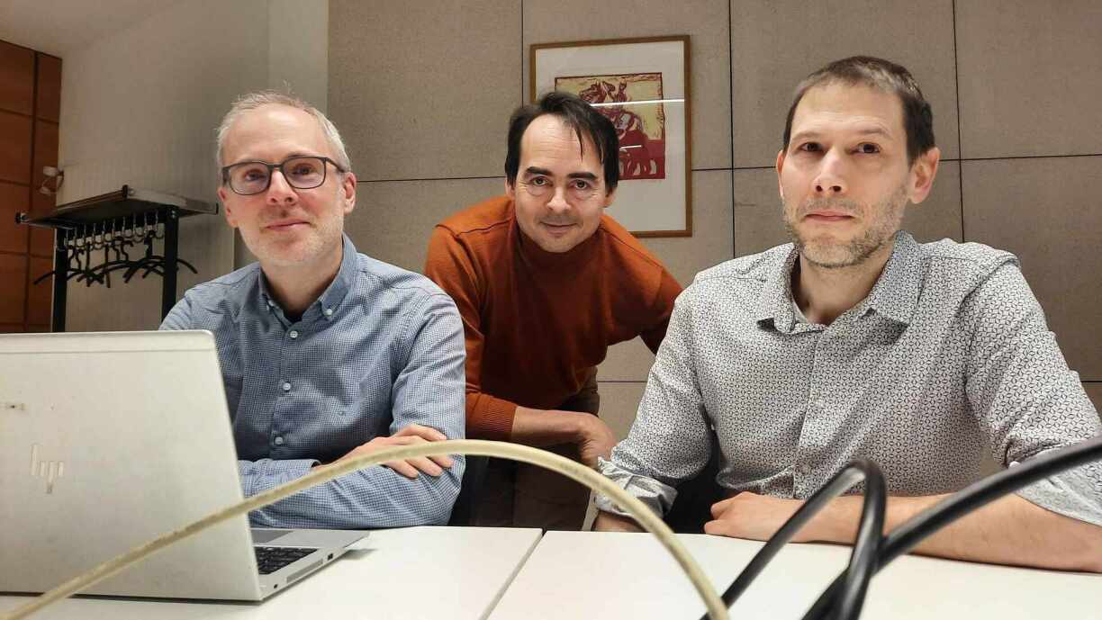 Conduite par Francis Kaell (au centre) et incarnée par ses experts Dominique Nauroy (à gauche) et Alain Vagner, la division Open Data et accès à l'information du SIP audite une centaine de sites publics par an.