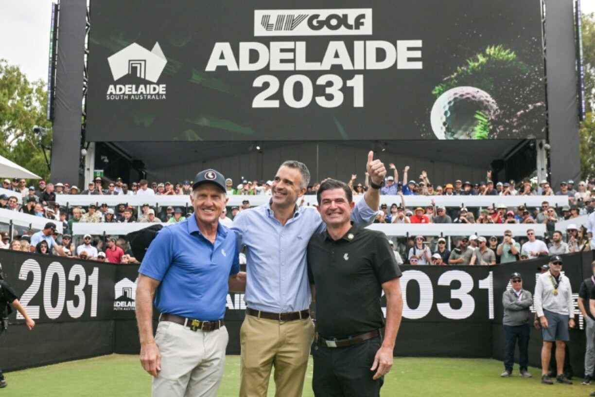 Greg Norman (L), South Australia's Premier Peter Malinauskas (C), and LIV Golf CEO Scott O'Neil (R) announce Adelaide will host the event until 2031