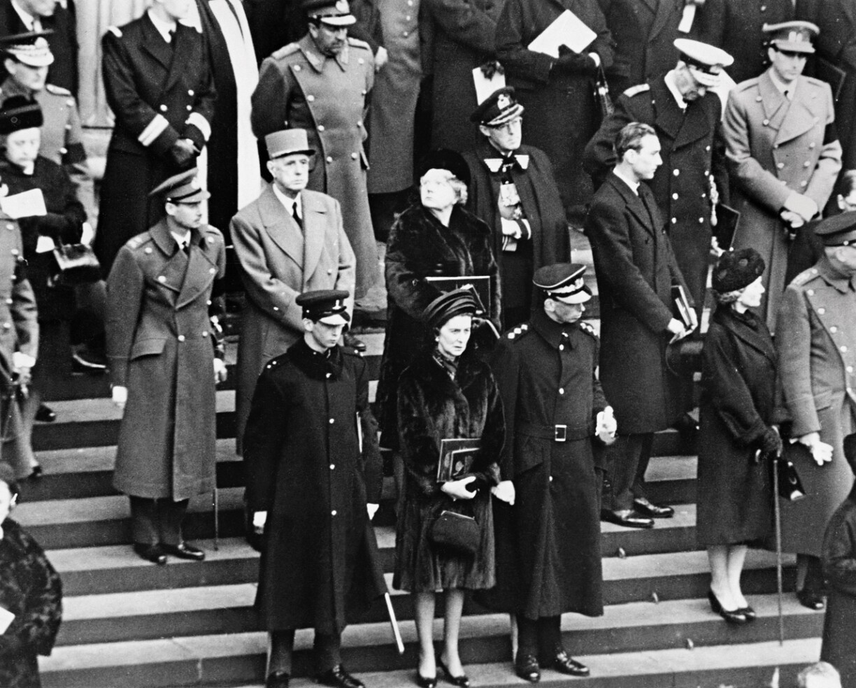 (from L to R, 1st row) Prince Michael of Kent, Princess Marina and the Duke of Kent, George of England; 2nd row, the Grand Duke Jean of Luxembourg, General de Gaulle, Queen Juliana and Prince Bernhard of Netherlands attend Sir Winston Churchill's funeral ceremony 30 January 1965 at St Paul's Cathedral in London.