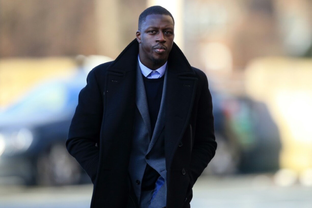 Le footballeur international français Benjamin Mendy arrive au tribunal de Chester, le 20 décembre 2022 à Chester (Royaume-Uni)