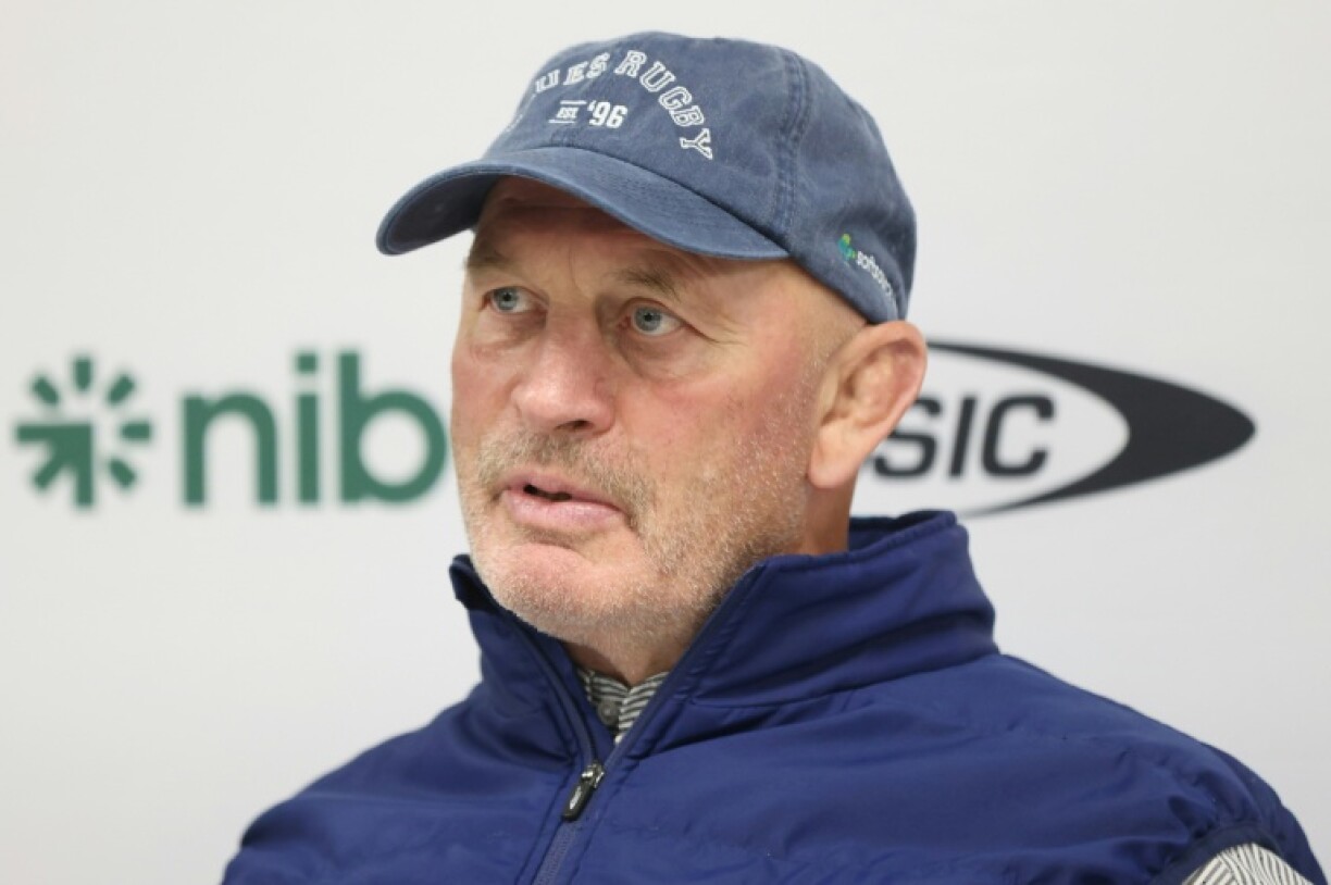 Auckland Blues coach Vern Cotter