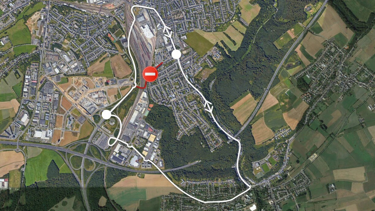 De Rangwee ass zou fir den Trafic. Elo huet ee just de Choix iwwert de Pont Buchler oder Hesper ze fueren.