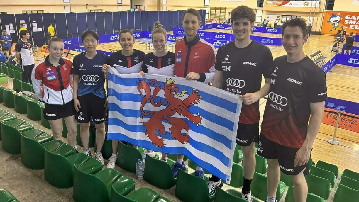 Vu lénks no riets: Julie Poncin, Ni Xiao Jing, Ariel Barbosa, Tessy Gonderinger, Eric Thillen, Luka Mladenovic, Eric Glod