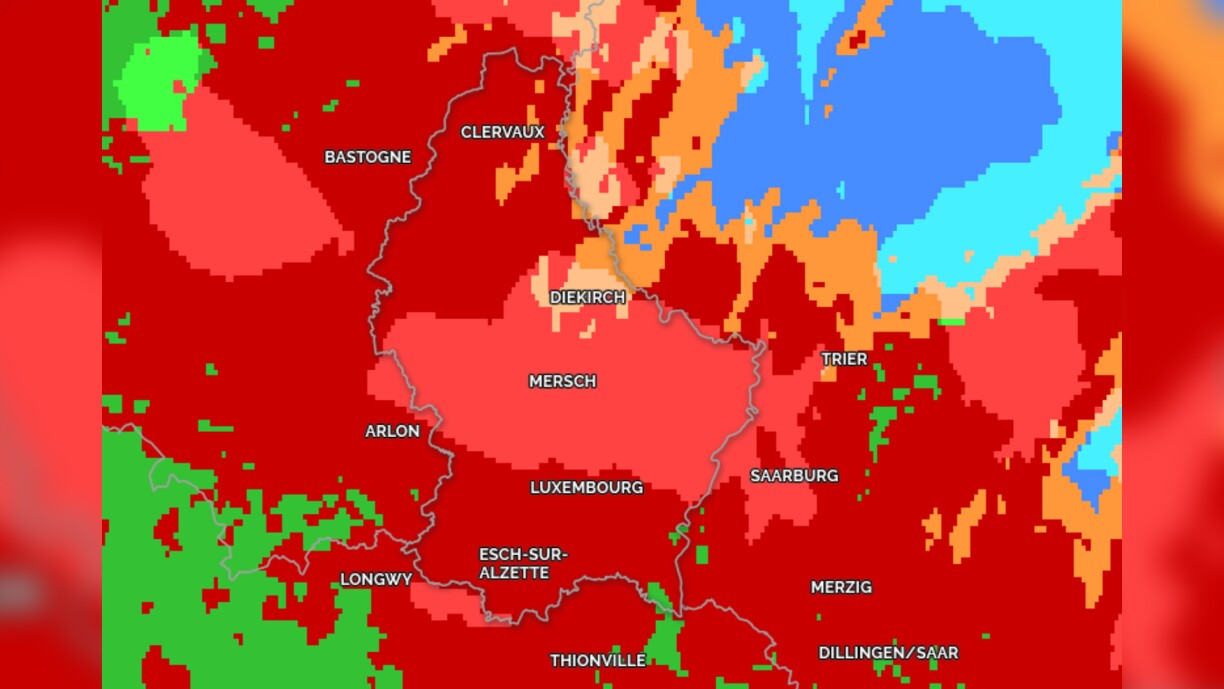 De Meteo-Radar vu Kachelmann weist och de Glëtz, deen vun e Samschdeg op e Sonndeg tëscht Hallefnuecht a 7 Auer moies riskéiert erofzekommen.