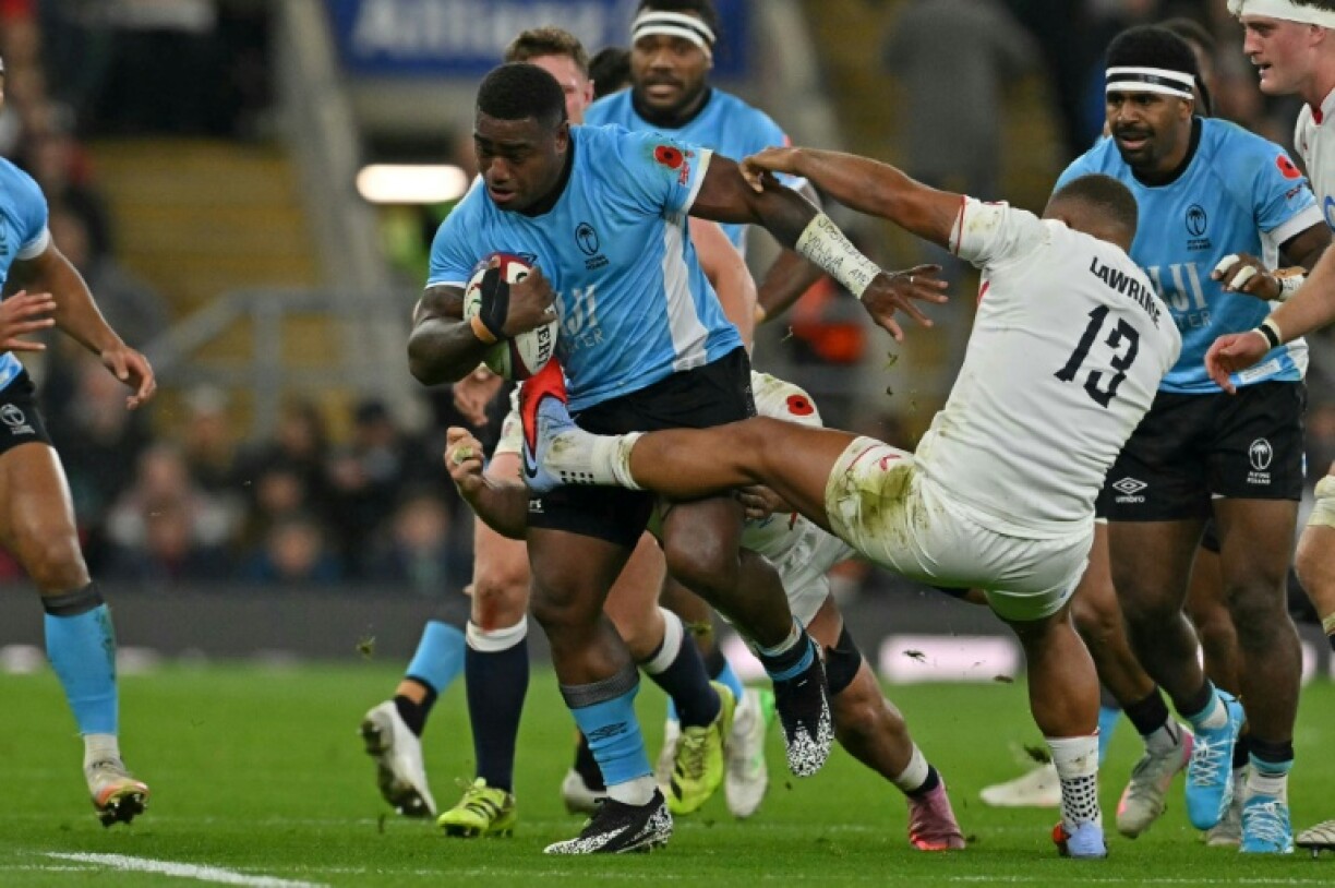 Josua Tuisova (C) originally moved to France with Toulon in 2013