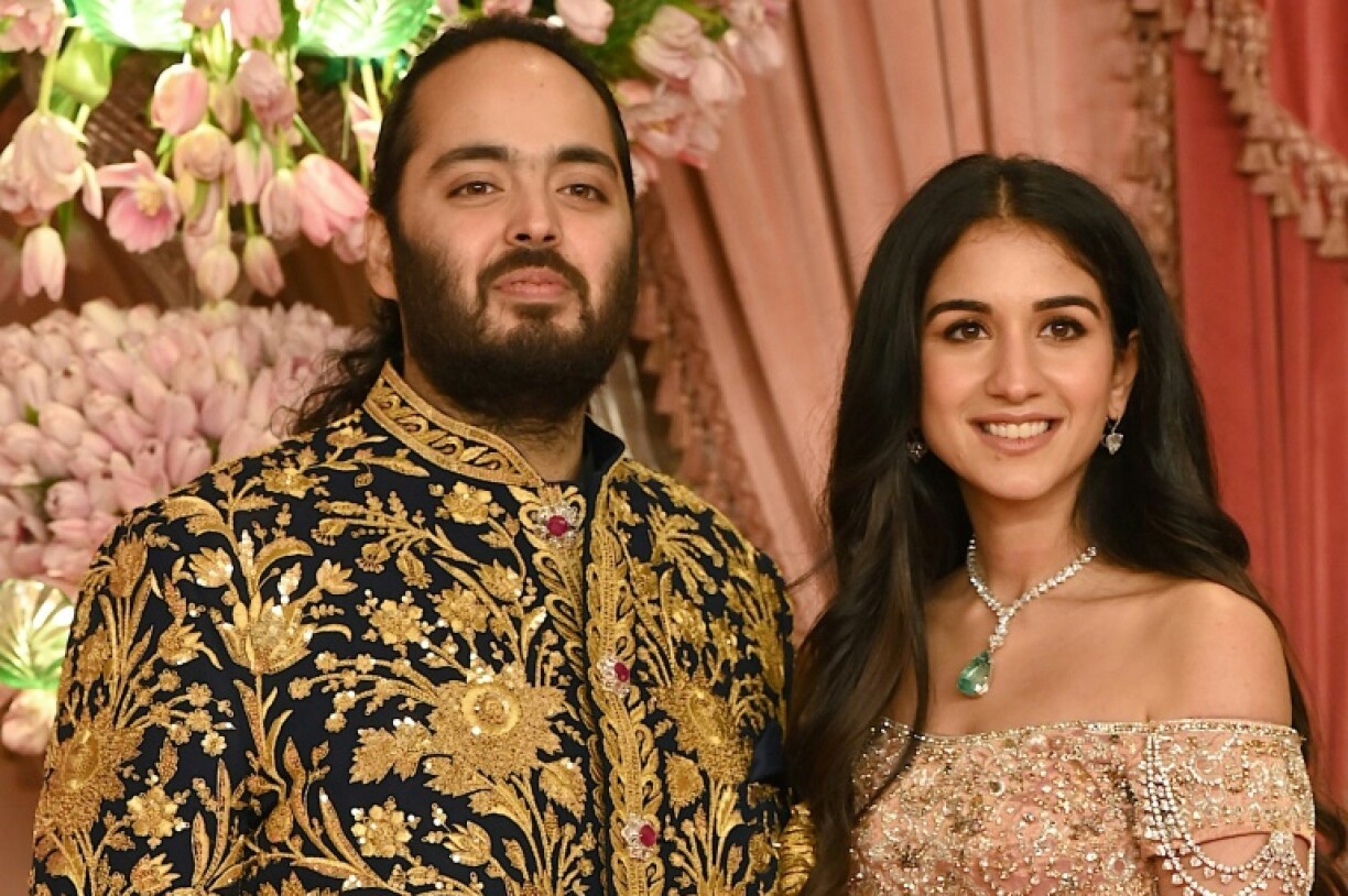 Anant Ambani, fils de Mukesh Ambani, l'homme le plus riche d'Asie, et sa future épouse Radhika Merchant, le 5 juillet 2024 à Bombay, en Inde