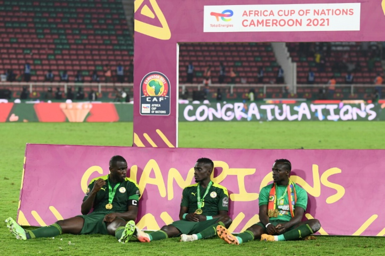 Cadres de la sélection sénégalaise, Kalidou Koulibaly, Sadio Mané et Idrissa Gueye avaient été sacrés champions d'Afrique pour la première fois après leur victoire face à l'Égypte en finale de la CAN 2021, le 6 février 2022 à Yaoundé