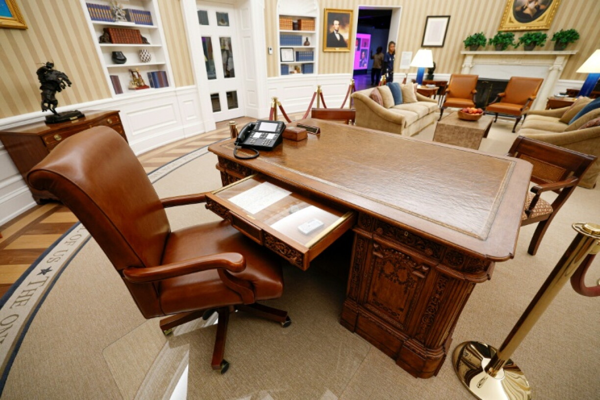 Une réplique exacte du Bureau ovale, où les visiteurs peuvent s'asseoir derrière le Resolute Desk grandeur nature