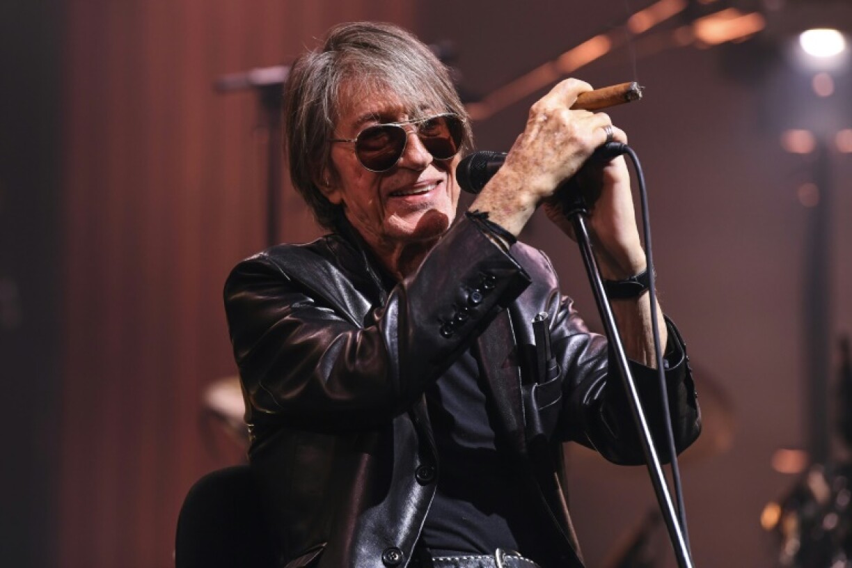 Jacques Dutronc lors d'une conférence de presse, le 11 avril 2022 à Courbevoie, dans les Hauts-de-Seine