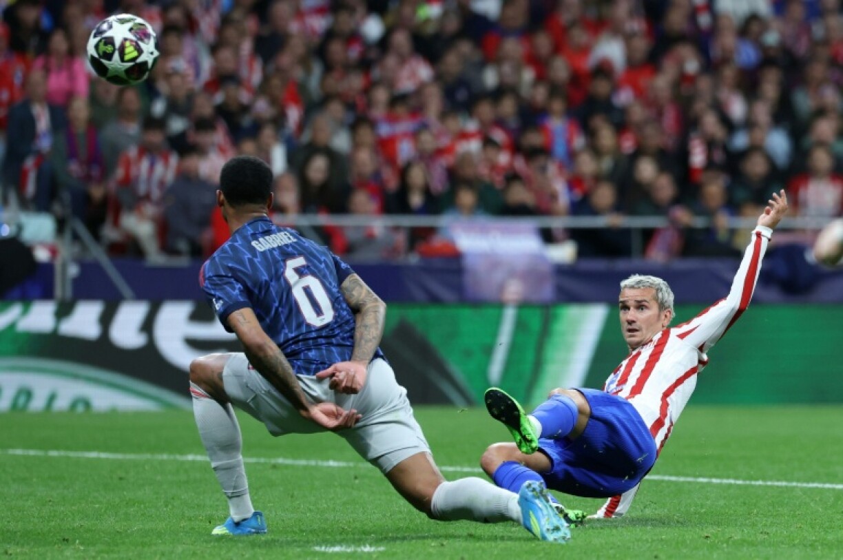 Antoine Griezmann se procure une grosse occasion durant la demi-finale aller de Ligue des champions entre l'Atlético Madrid et Arsenal, le 29 avril 2026 à Madrid