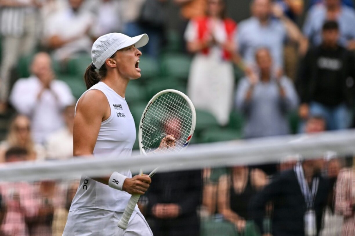 Iga Swiatek is finding her feet on grass