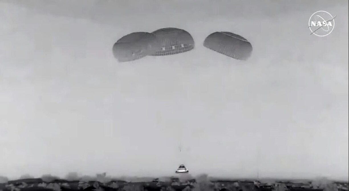 Image tirée d'une vidéo de la NASA montrant l'atterrissage de la capsule spatiale Starliner de Boeing sur le site de White Sands Space Harbor, à White Sands, le 6 septembre 2024 au Nouveau-Mexique