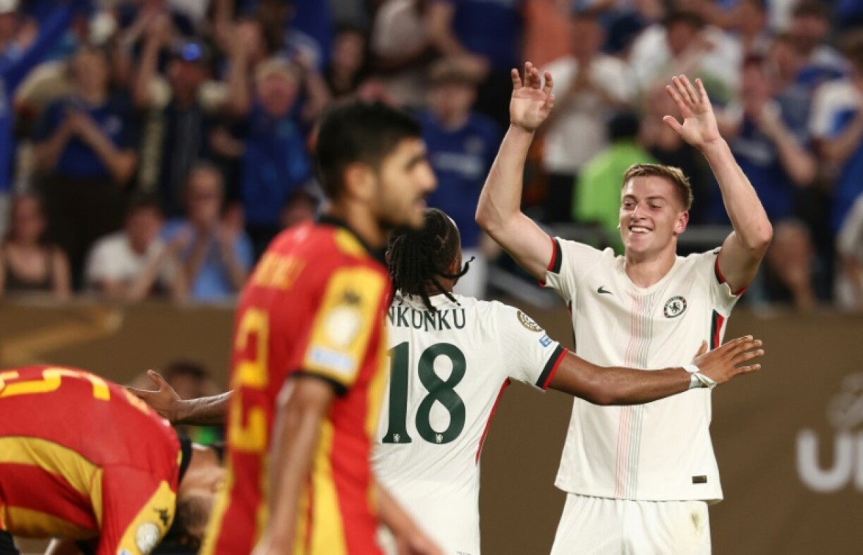 Liam Delap (R) celebrates after scoring his first Chelsea goal in Tuesday's 3-0 win over Esperance at the Club World Cup