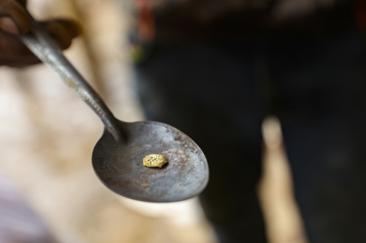 A gram of gold that took a family of five four hours to extract