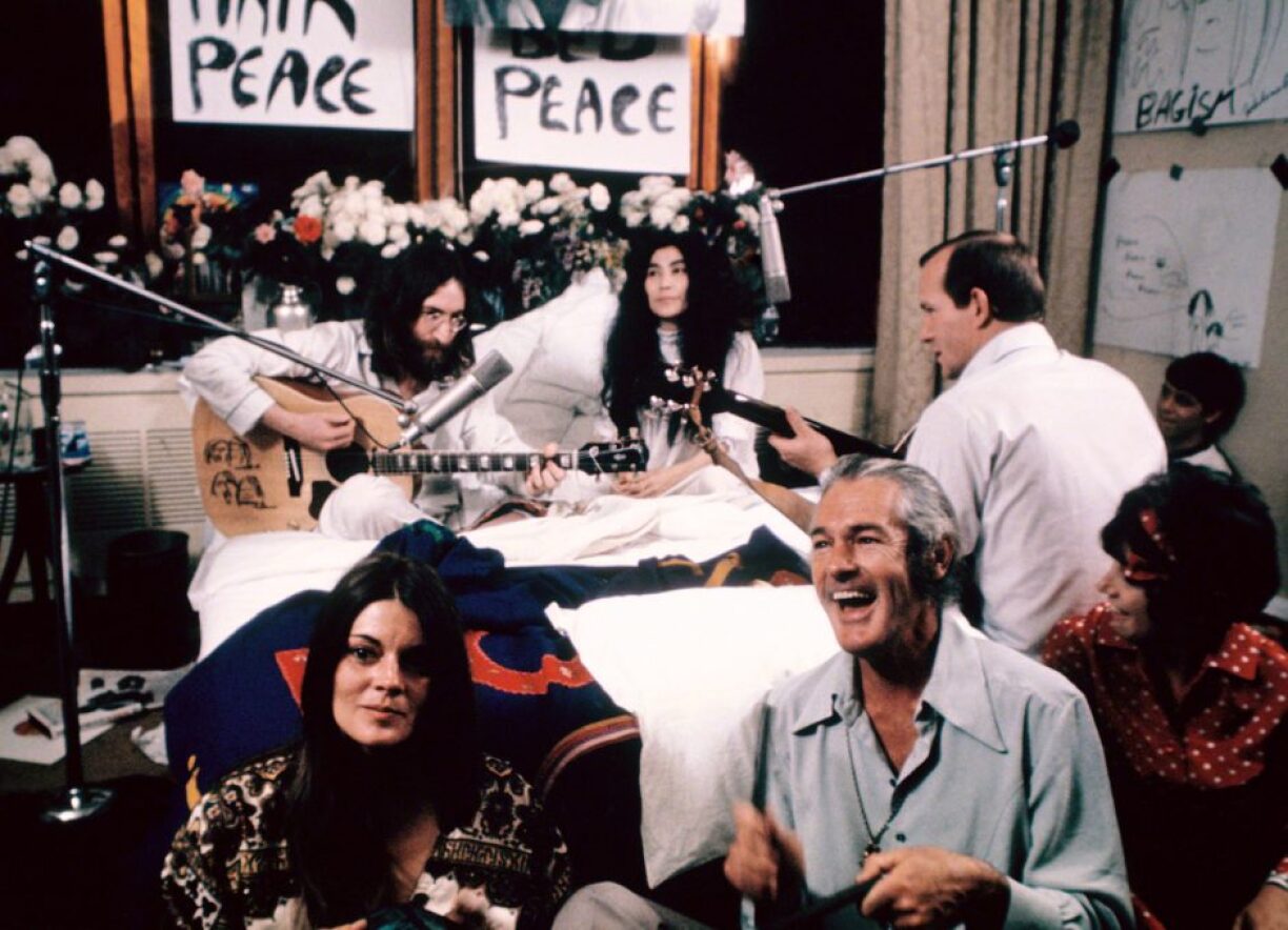 May 26, 1969. John Lennon, Yoko One, Timothy Leary and his wife, Rosemary at “Bed-In”, a form of anti-Vietnam War protest.