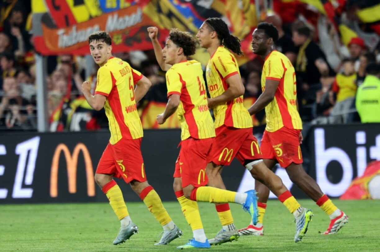 Lens, porté par un but du jeune Mezian Mesloub Soares (N.4), a disposé du FC Nantes au Stade Bollaert, le 8 mai 2026