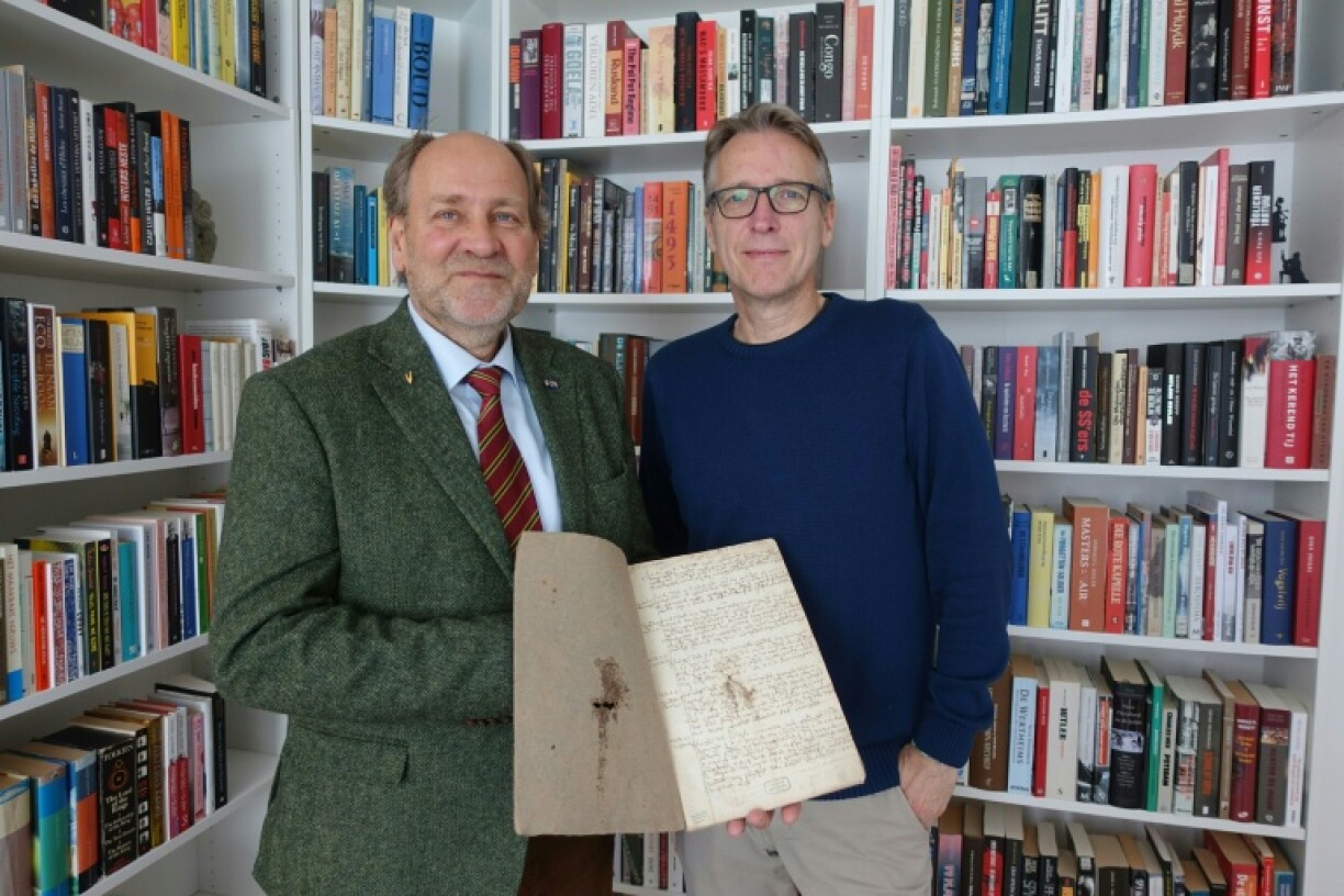 Arthur Brand found a descendant of famous Dutch admiral Michiel de Ruyter, whose ship logs were in the trove