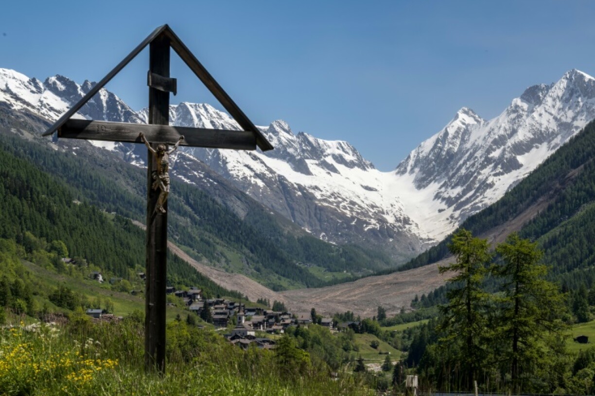 The glacier collapsed into the valley below