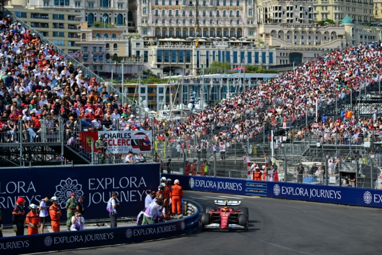 Grid penalty for Lewis Hamilton