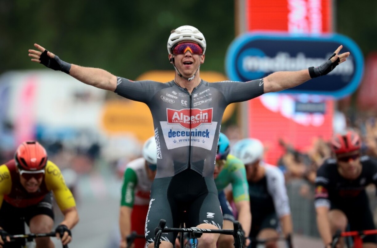 Kaden Groves (C) joined Alpecin-Deceuninck in 2023